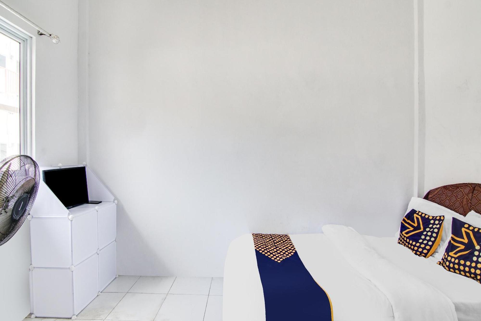 Spot On 91858 Raja Homestay Syariah Pekanbaru Εξωτερικό φωτογραφία