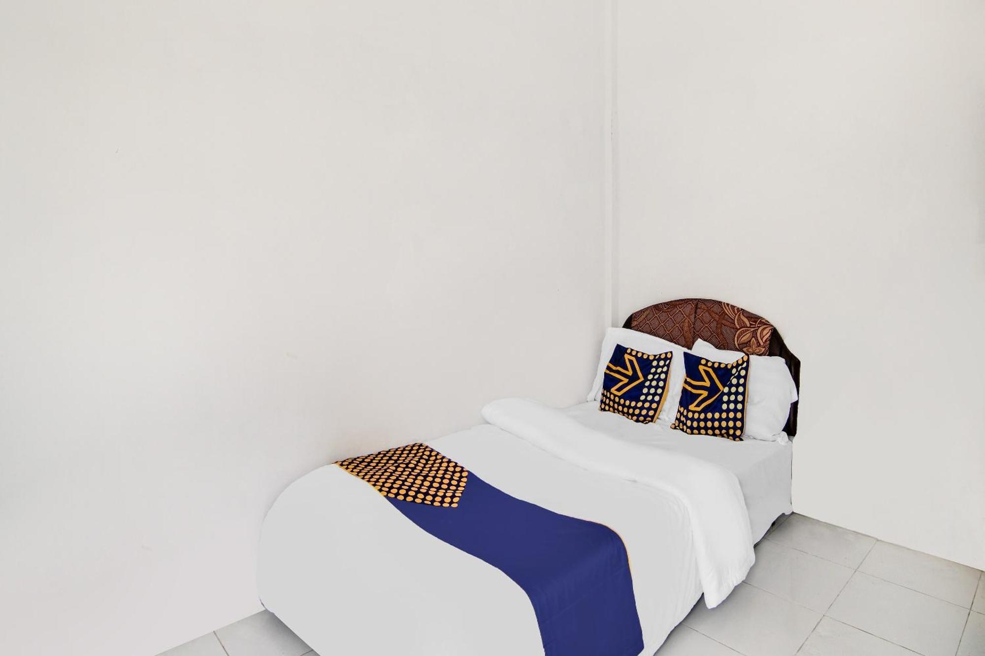 Spot On 91858 Raja Homestay Syariah Pekanbaru Εξωτερικό φωτογραφία
